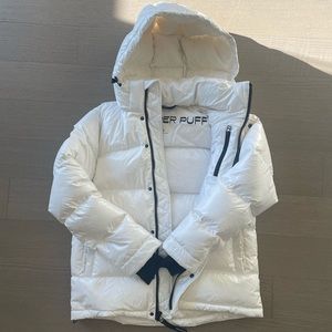 Aritzia Super Puff - Glossy Pearl White